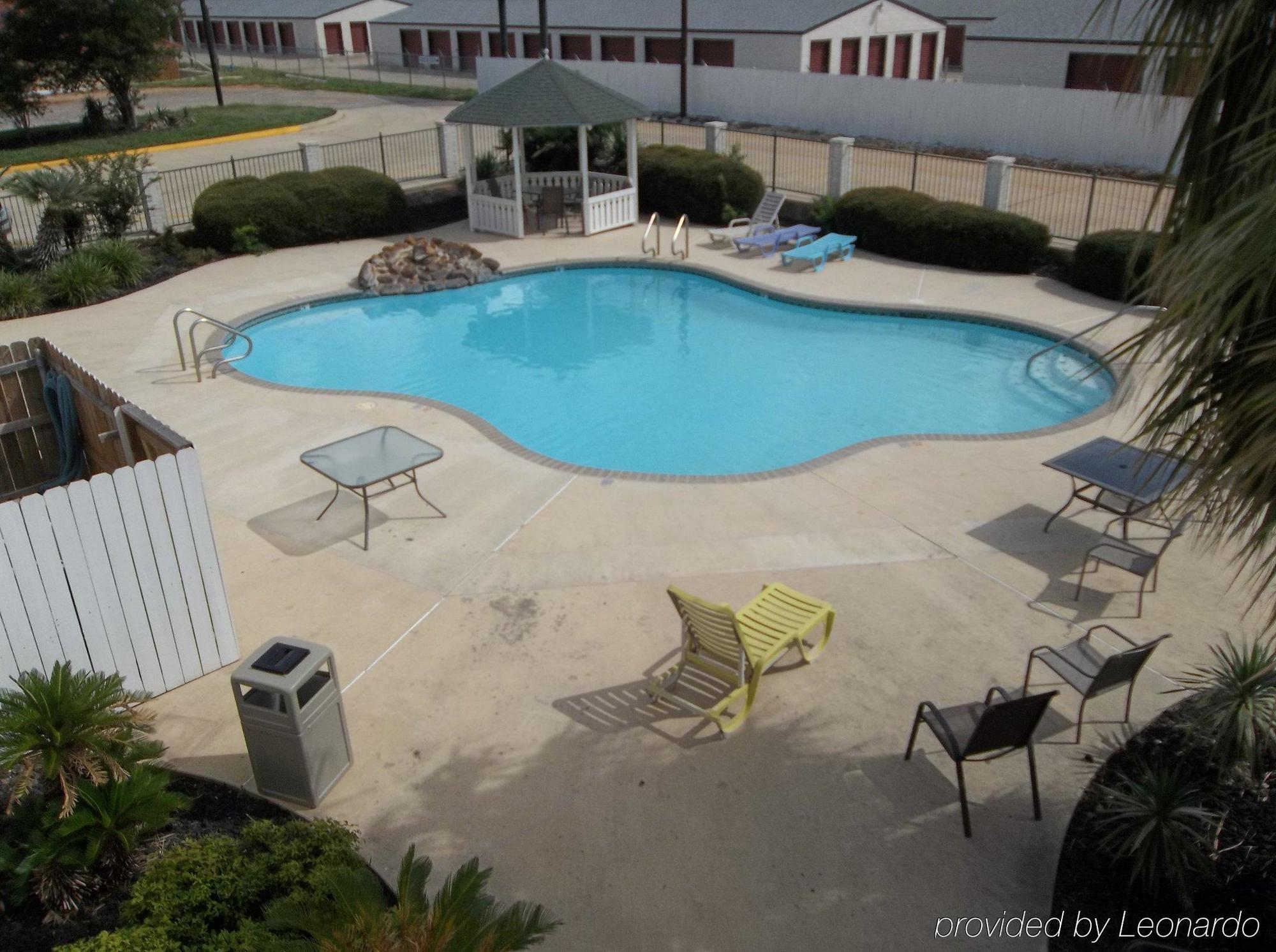 Surestay By Western Hotel 3*
