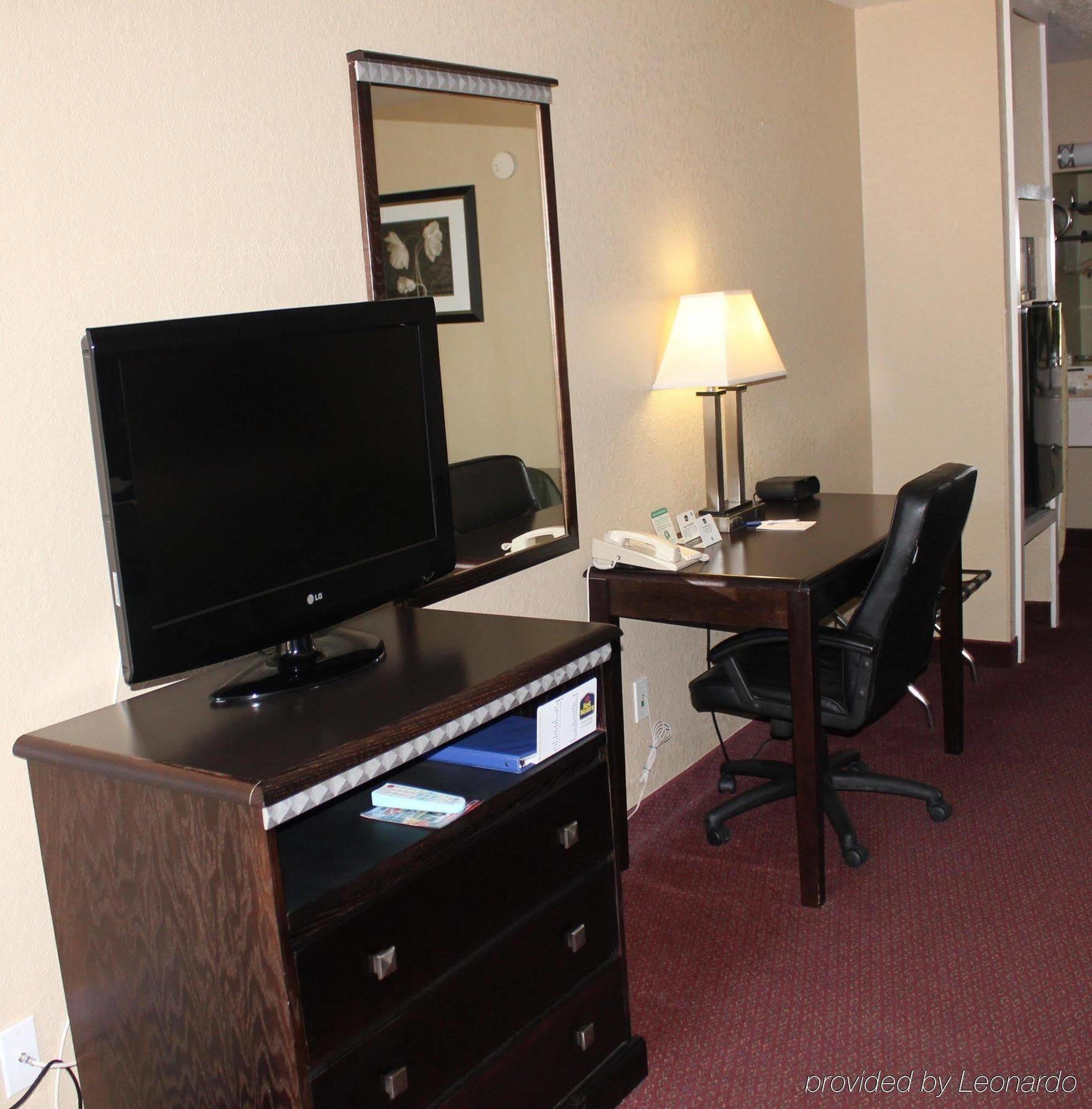 Surestay By Western 3*