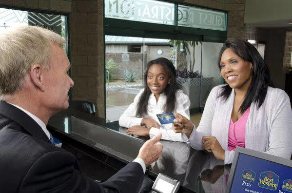 Hotel Surestay By Western Floresville